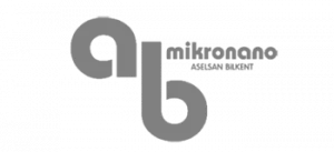 Graue Silhouette von zwei gekreuzten Tasten auf einem transparenten Hintergrund.